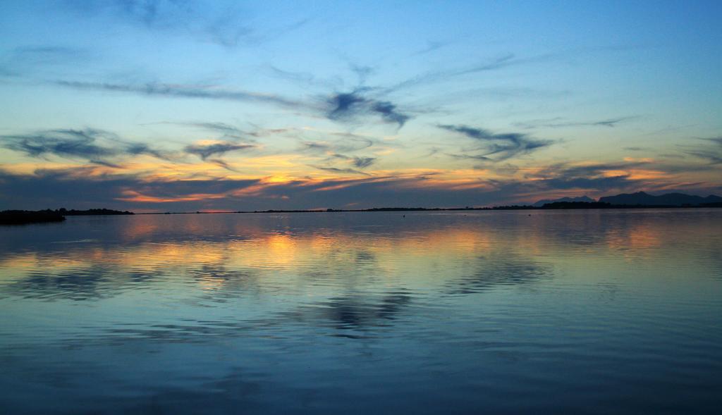 Case Vacanza Torre Lupa Marsala Ruang foto