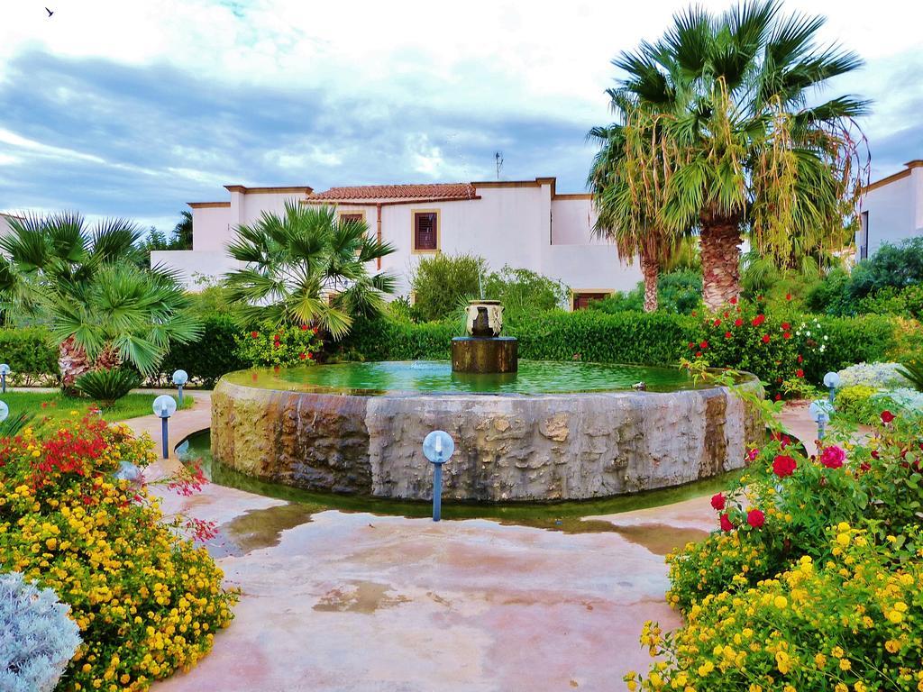 Case Vacanza Torre Lupa Marsala Ruang foto