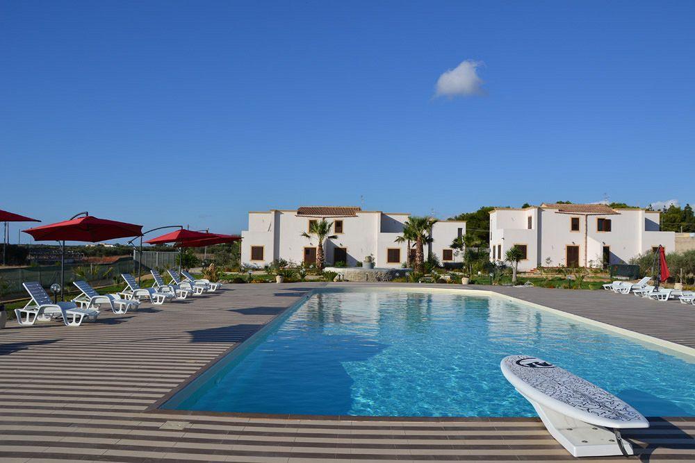 Case Vacanza Torre Lupa Marsala Bagian luar foto