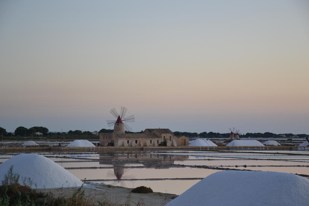 Case Vacanza Torre Lupa Marsala Bagian luar foto