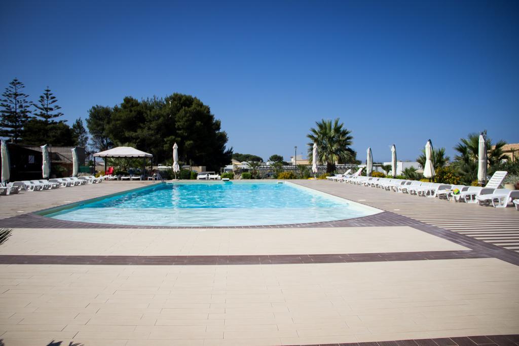 Case Vacanza Torre Lupa Marsala Bagian luar foto