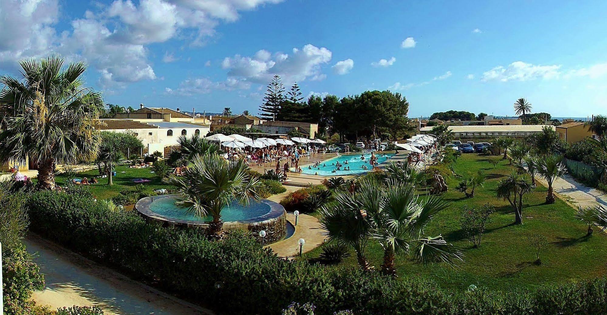 Case Vacanza Torre Lupa Marsala Bagian luar foto